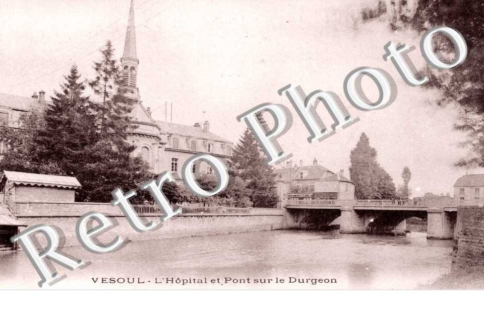 l&#039;hopital  et le pont sur le Durgeon