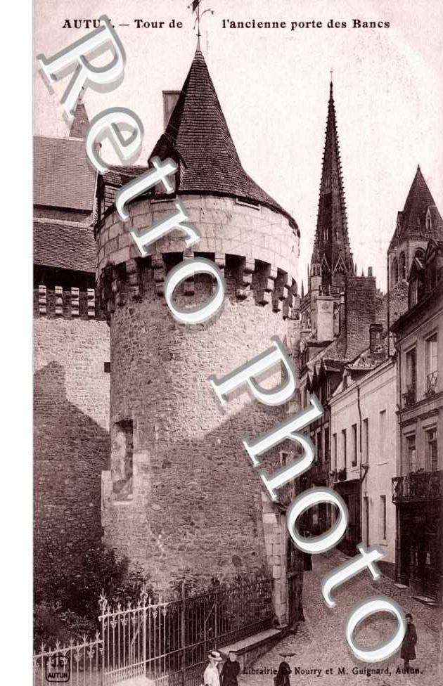 Tour de l'ancienne porte des bancs