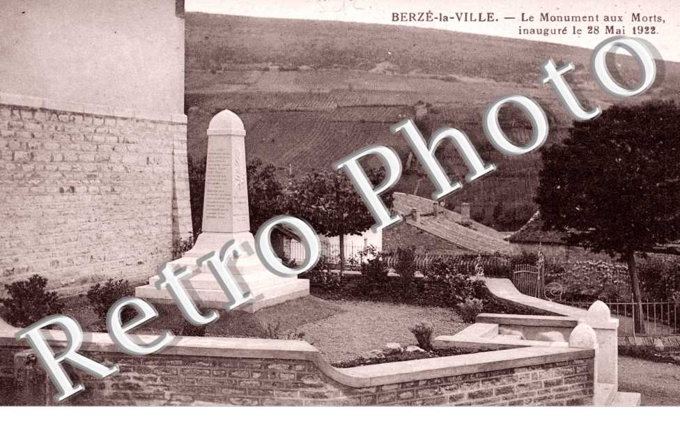 Le monument aux morts inaugure le 28 Mai 1922