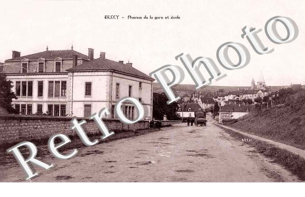 Avenue de la Gare et Ecole