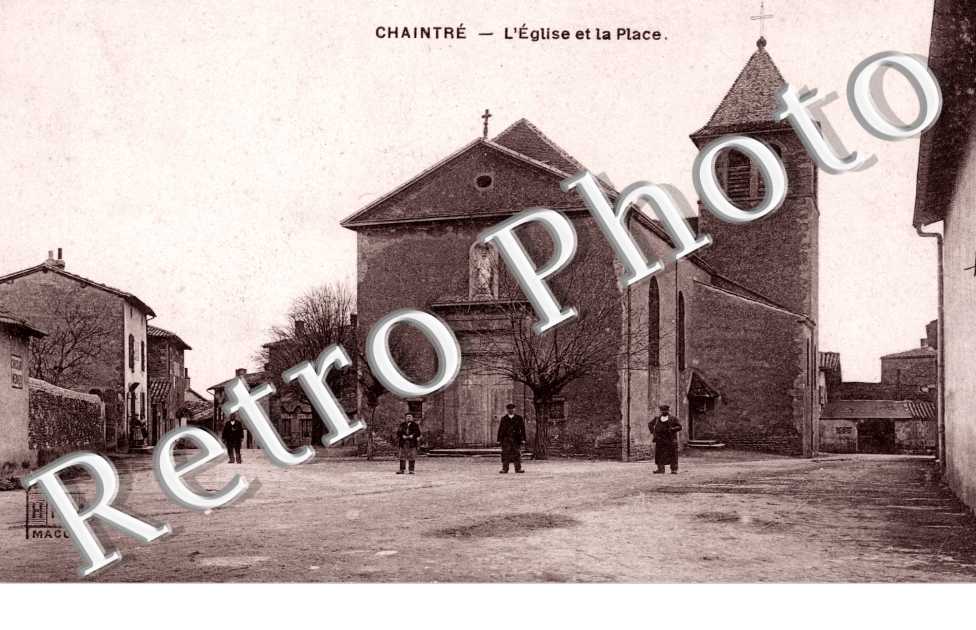 L&#039;eglise et la place