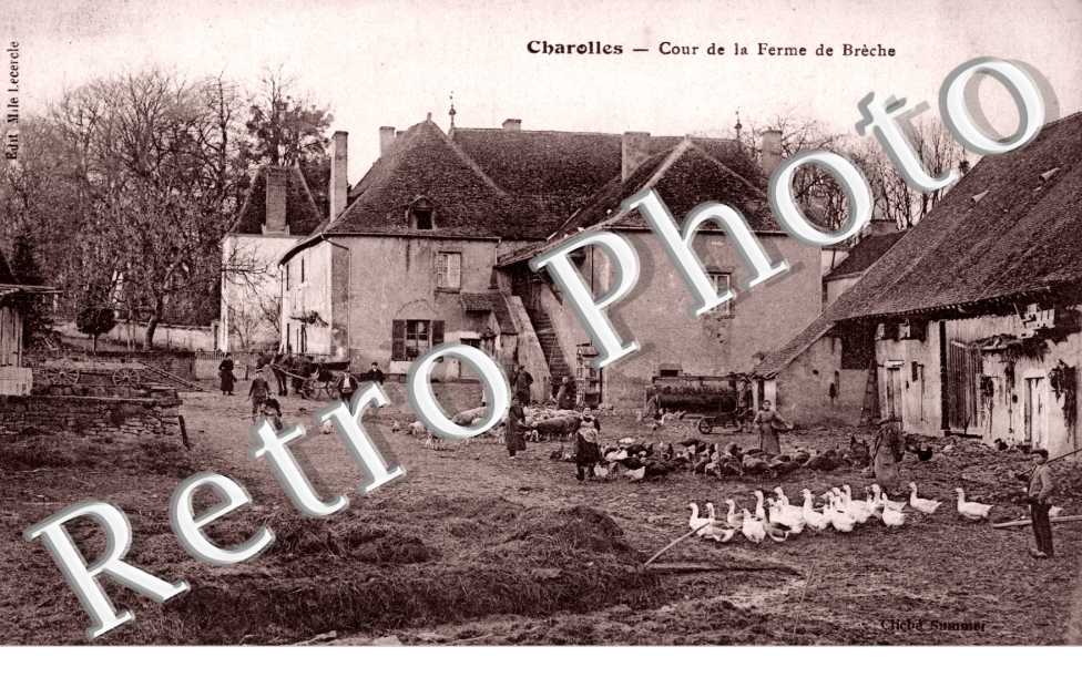 Cour de la Ferme de Breche