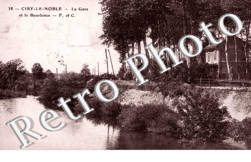 la gare et la Bourbince