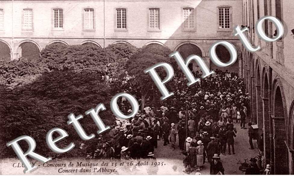 Concours de musique  des 15 et 16 aout 1925 - concert dans l'abbaye