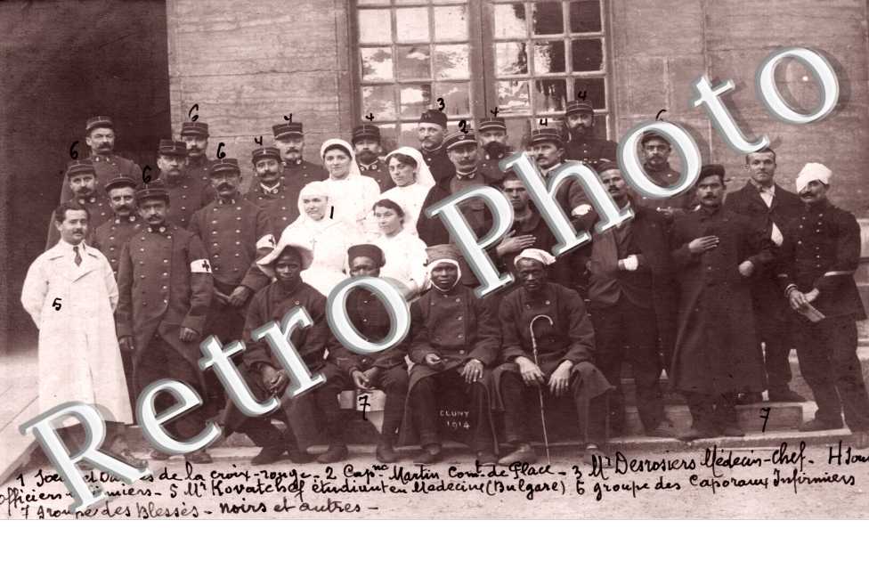 Infirmières de la Croix Rouge et Blessés