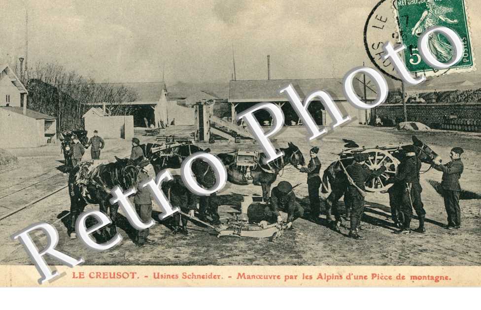 Usine Schneider - Manoeuvre par les Alpins d'une Pièce de Montagne
