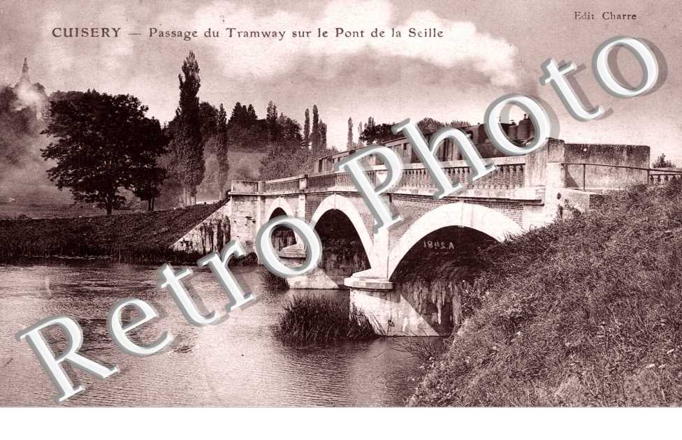 Le Tramway sur le Pont de Seille