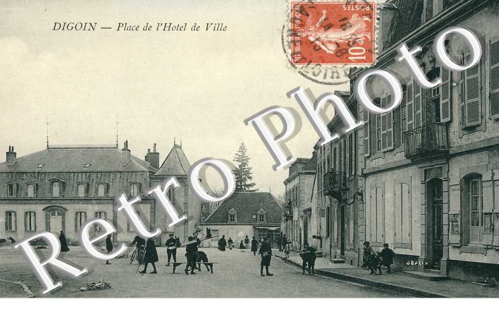 la Place de l'Hotel de Ville