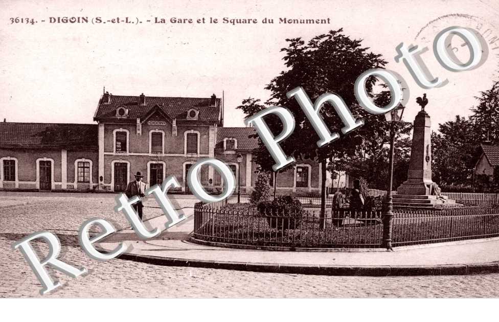 La Gare et le Square du Monument