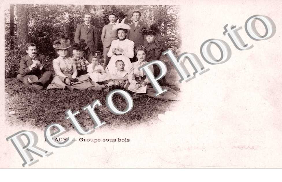 Groupe sous bois