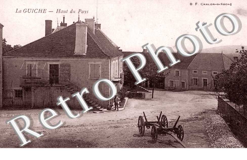 (LA)   Haut du pays