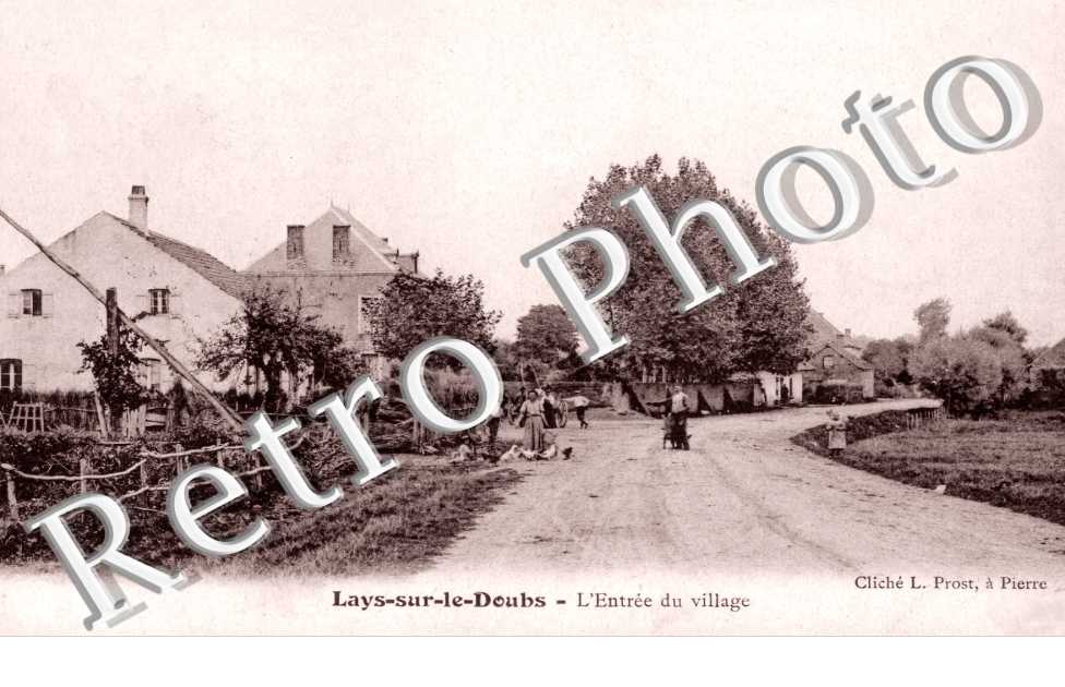 l&#039;entree du village