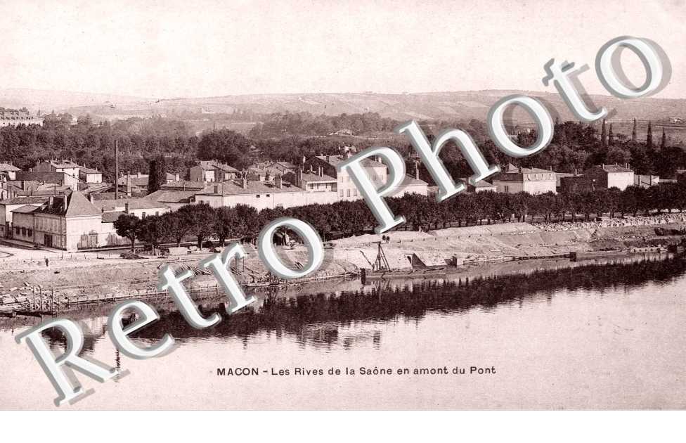 Les rives de la Saone en amont du pont