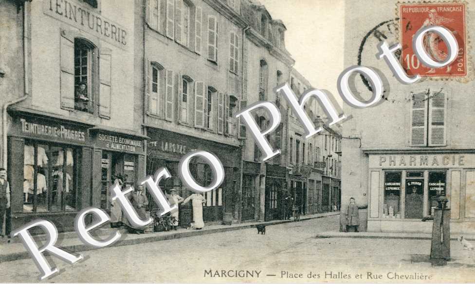 place des Halles et rue Chevaliere