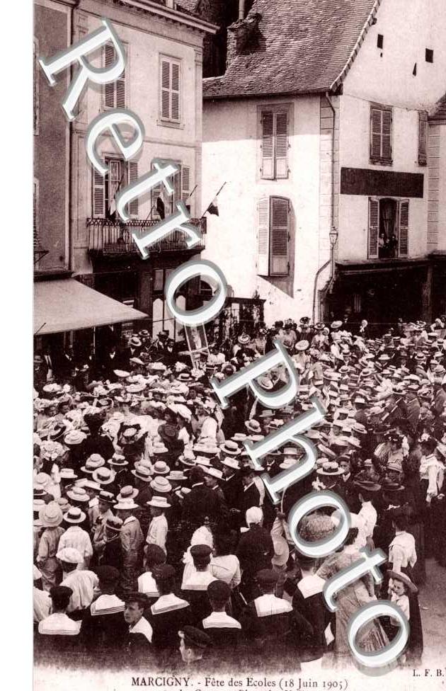 Fete des Ecoles 18 juin 1905, Place des Halles