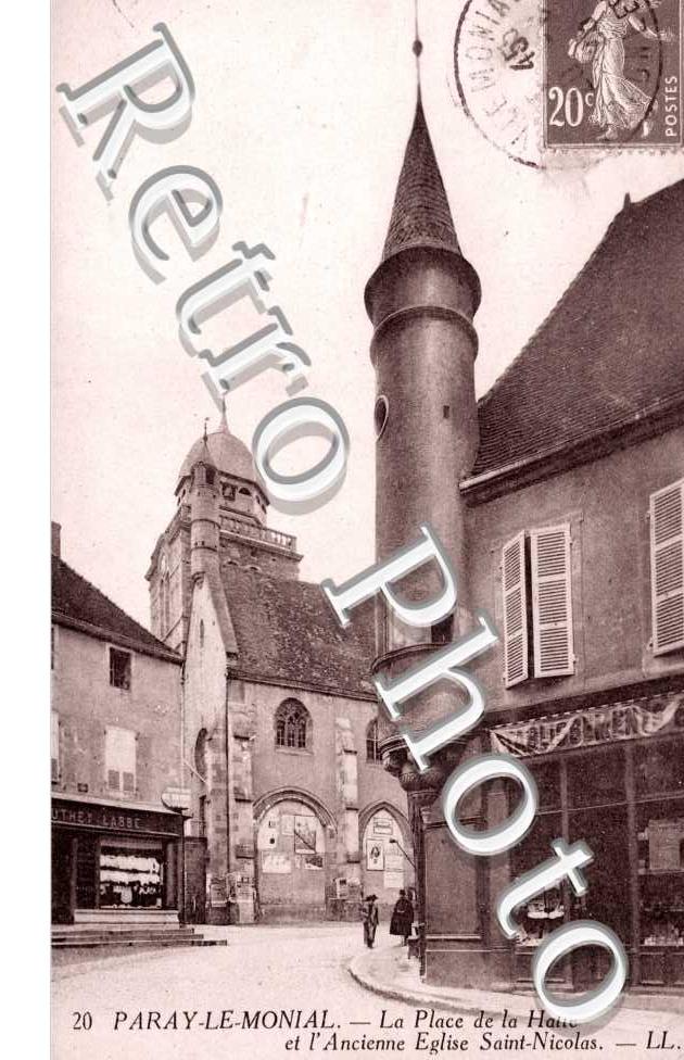 la place de la halle et l&#039;ancienne eglise saint nicolas