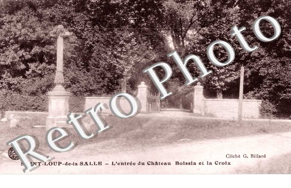 l&#039;Entree du Chateau Boissia et la Croix