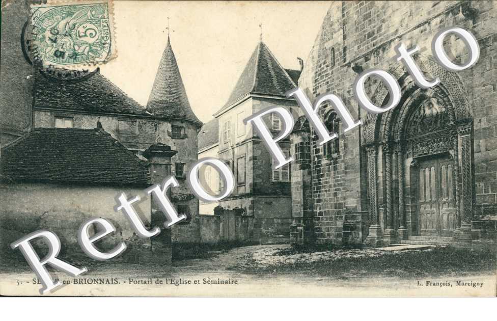Portail de l&#039;Eglise et Seminaire
