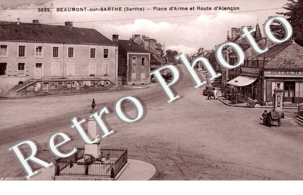 Place d&#039;Armes et Route d&#039;Alencon