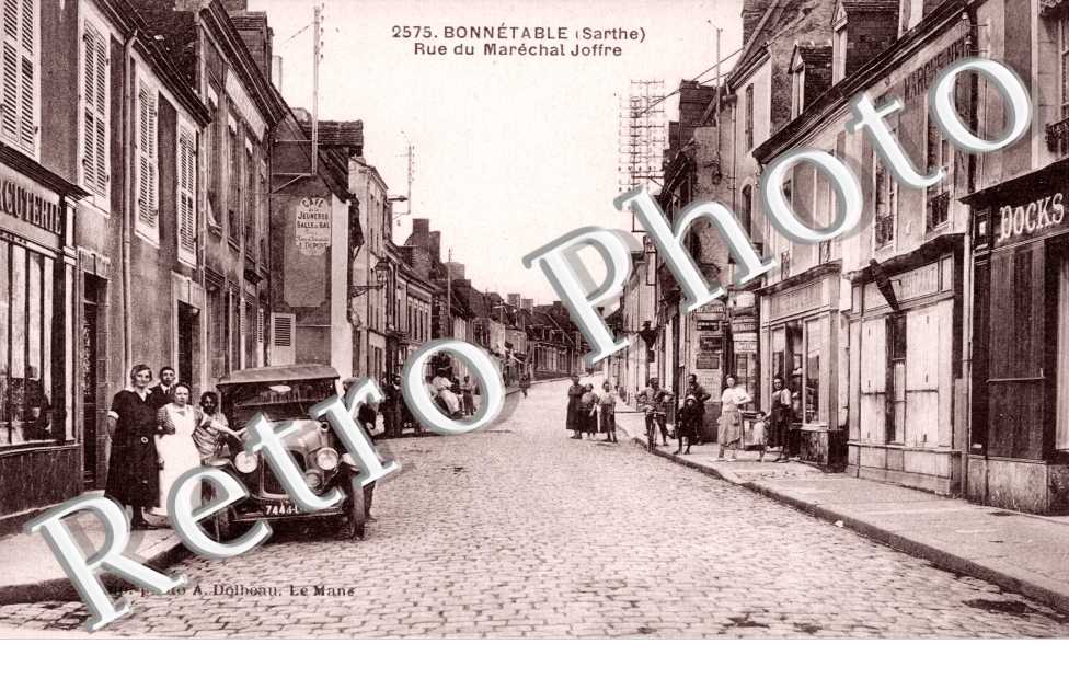 Rue du Marechal Joffre - automobile