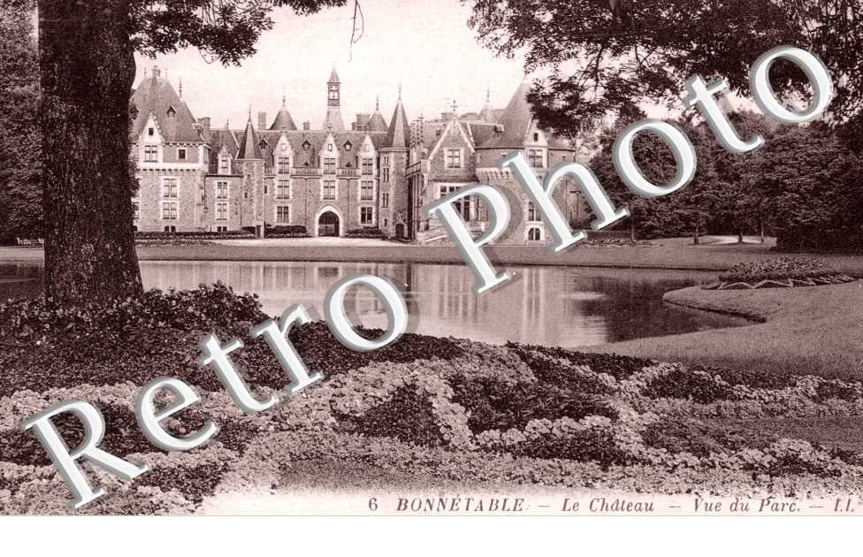 le Chateau - vu du parc