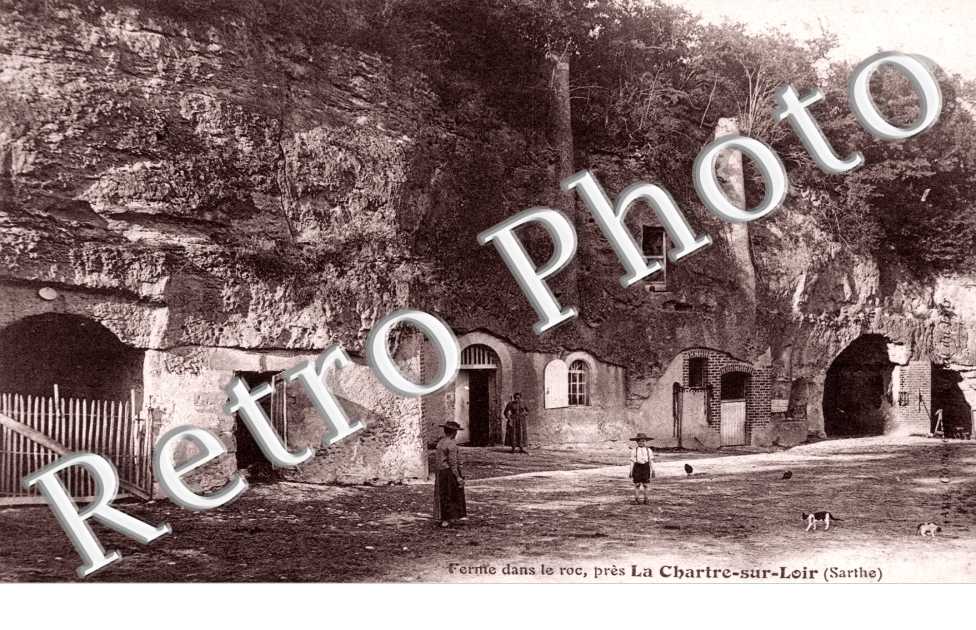 Ferme dans le roc