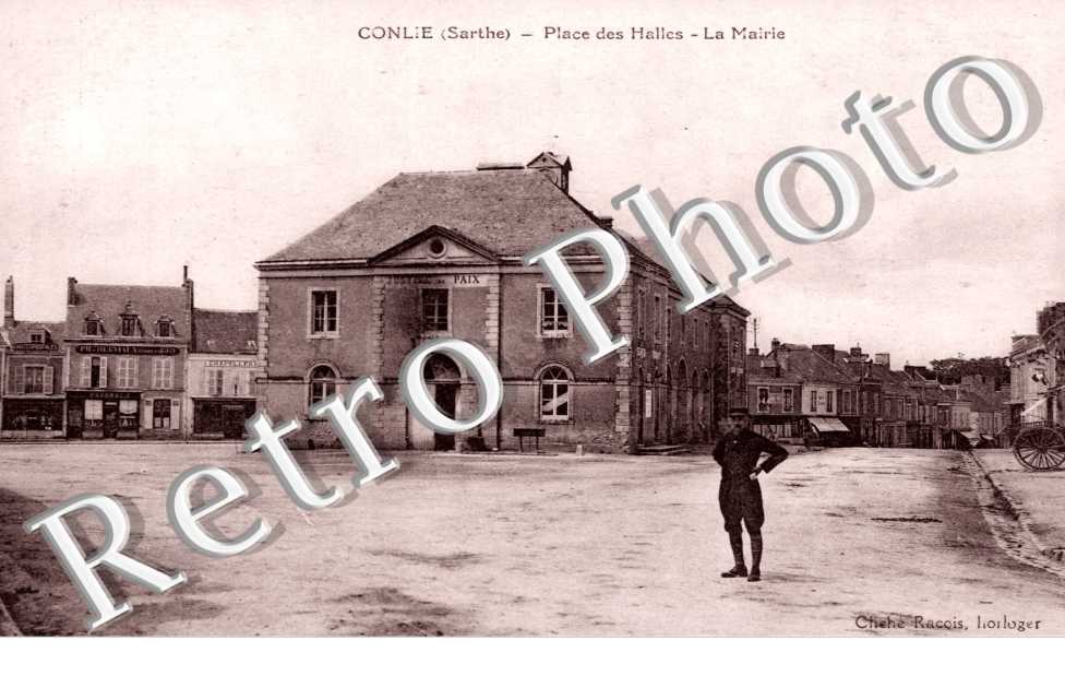 Place des Halles, la Mairie
