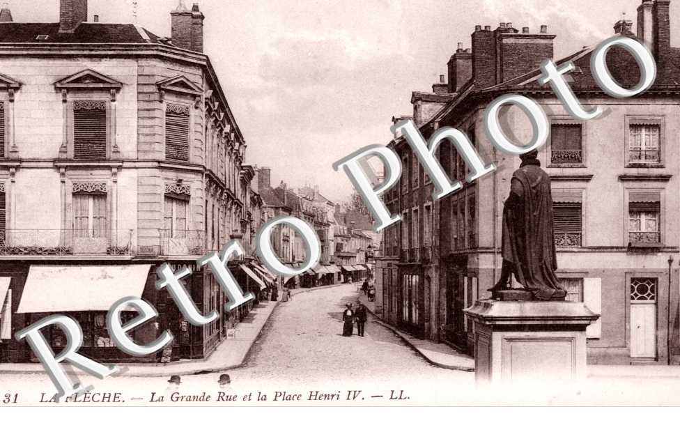 la Grande Rue et la Place Henri IV