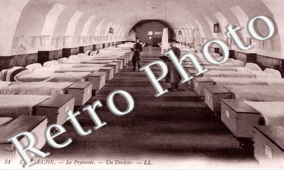 Prytanee militaire - un dortoir
