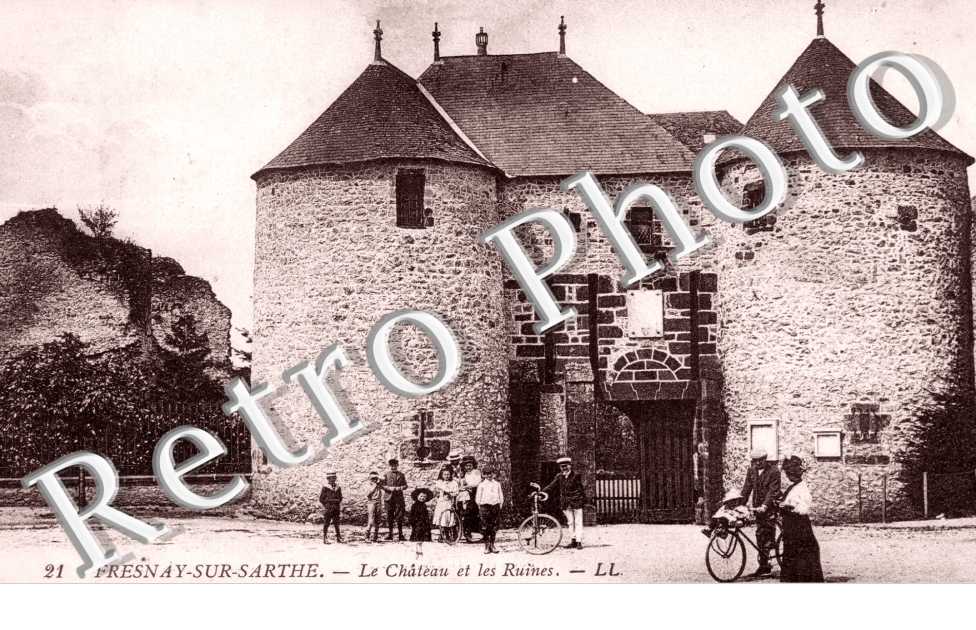 le chateau et lmes ruines