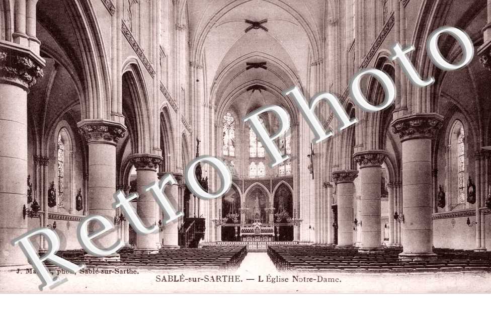 Interieur de l&#039;eglise