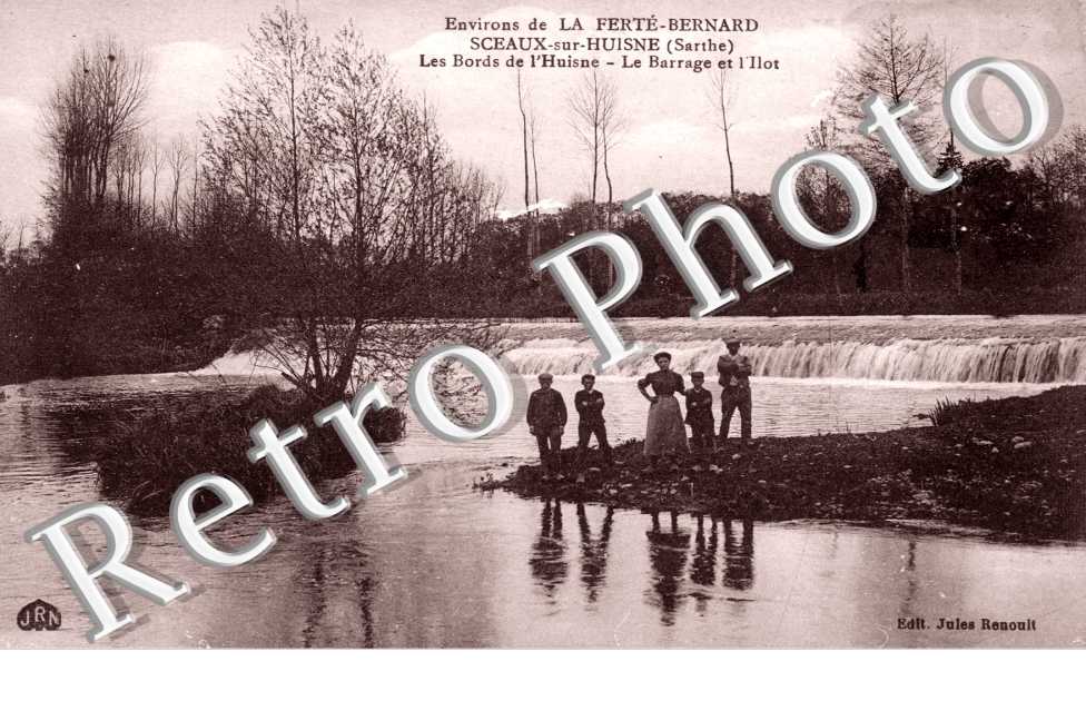 les bords de l&#039;Huisne. Le barrage et l&#039;Ilot