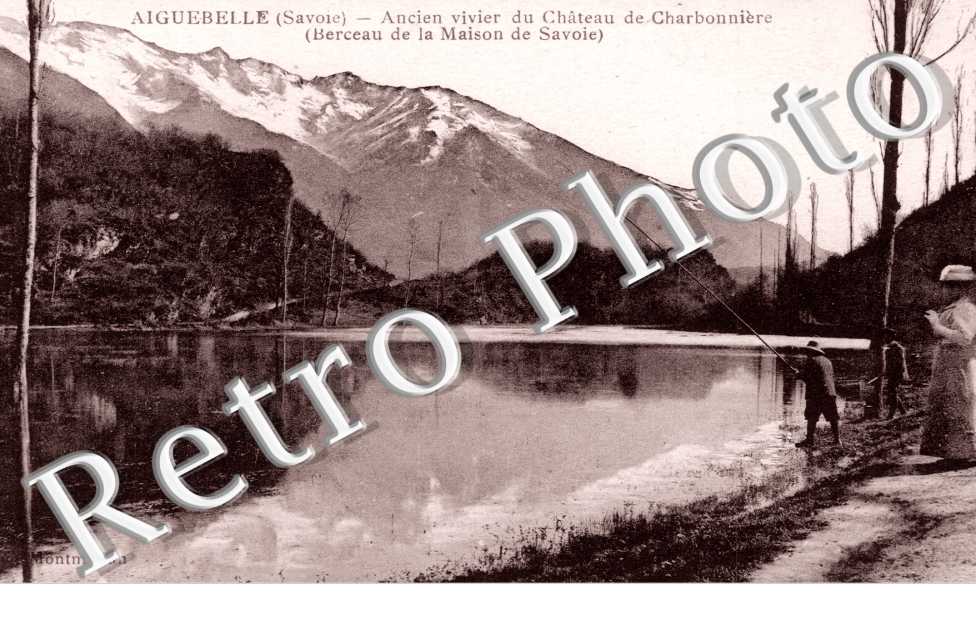 Ancien Vivier du Chateau de Charbonniere