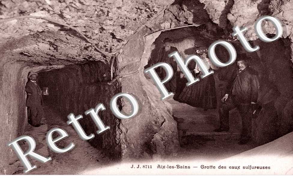 Grotte des eaux sulfureuses