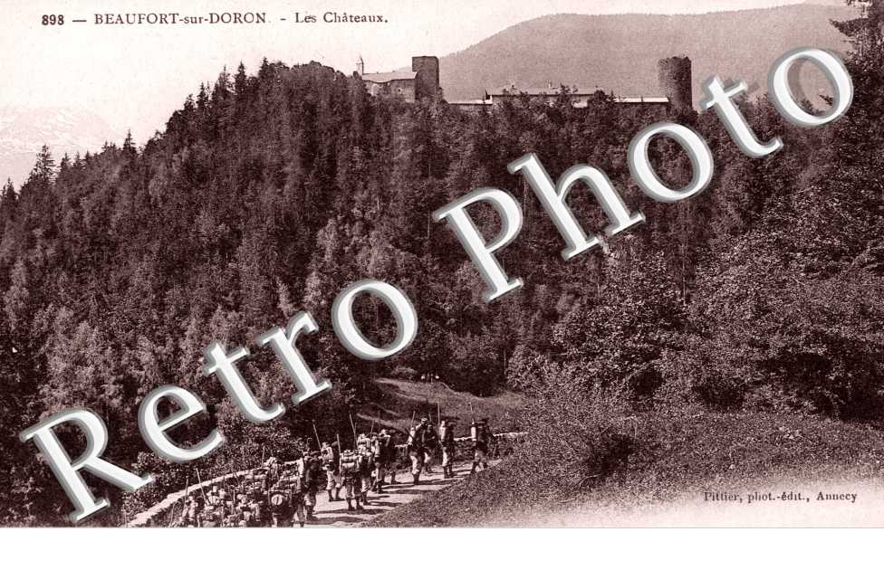 Les Chateaux