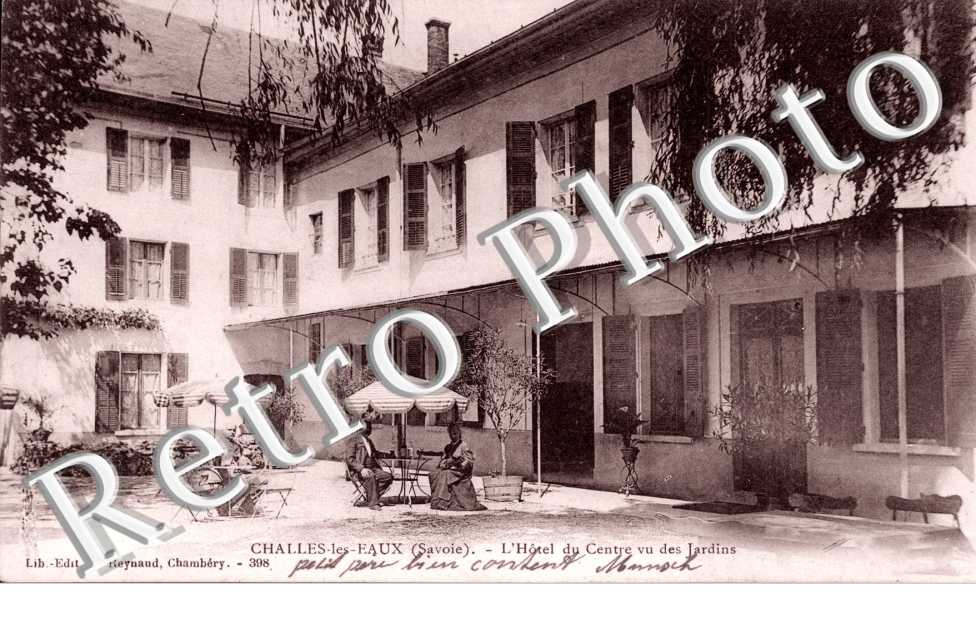 L&#039;Hotel du Centre vu des Jardins