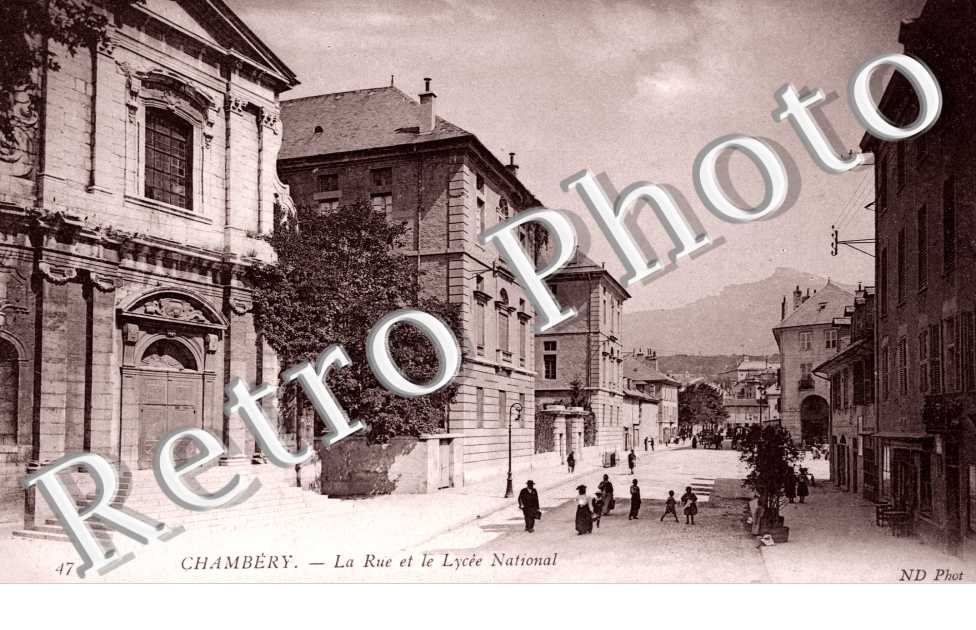 La Rue et le Lycee National