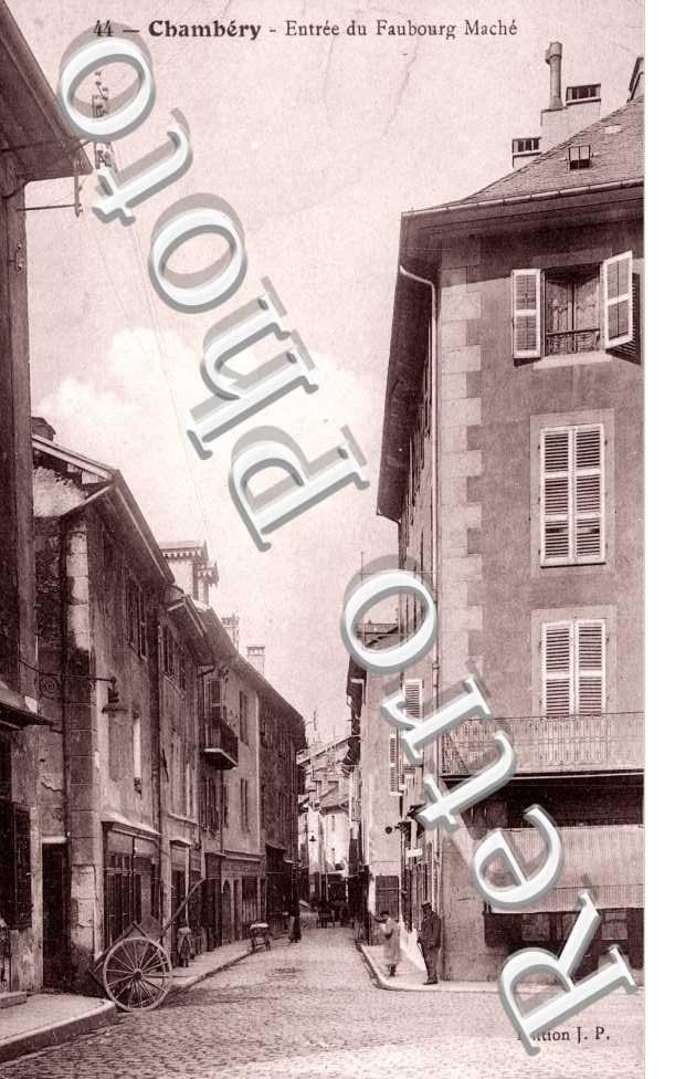 Entree du Faubourg Mache