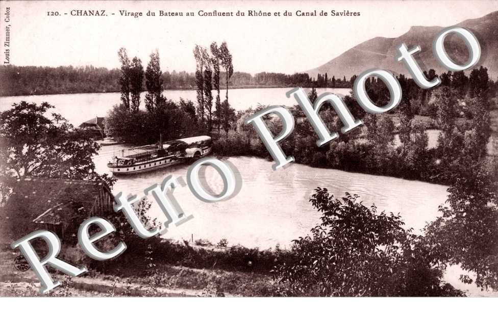 Virage du bateau au confluent du Rhone et du canal de Savieres