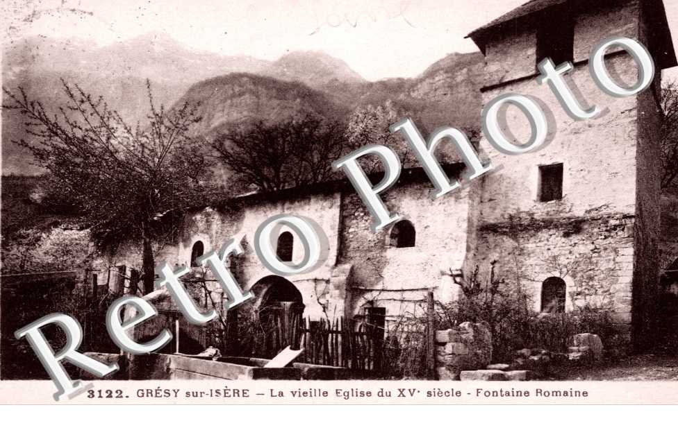 La vieille eglise - fontaine romaine