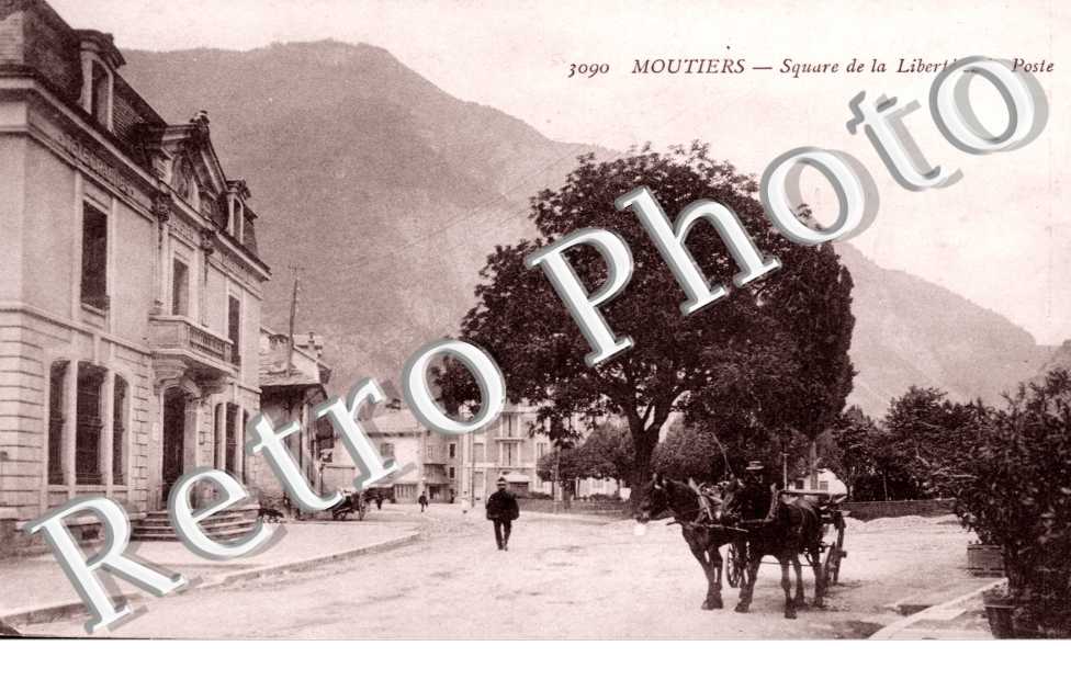 Square de la liberte et la poste