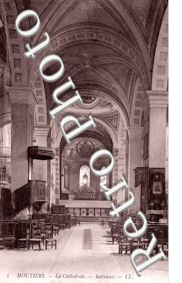 Interieur de la Cathedrale