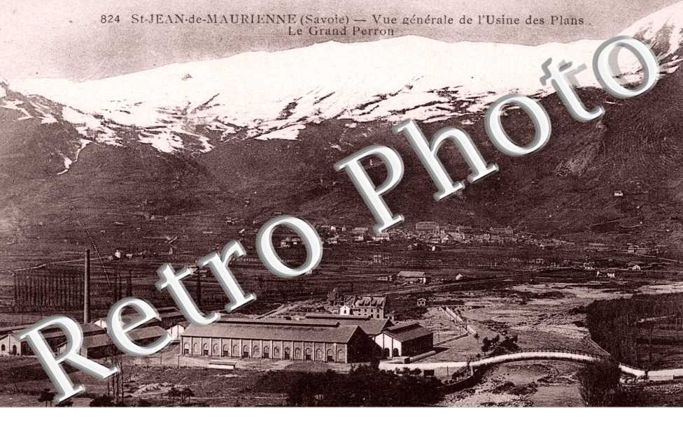 Vue generale de l&#039;Usine des Plans, le Grand Perron