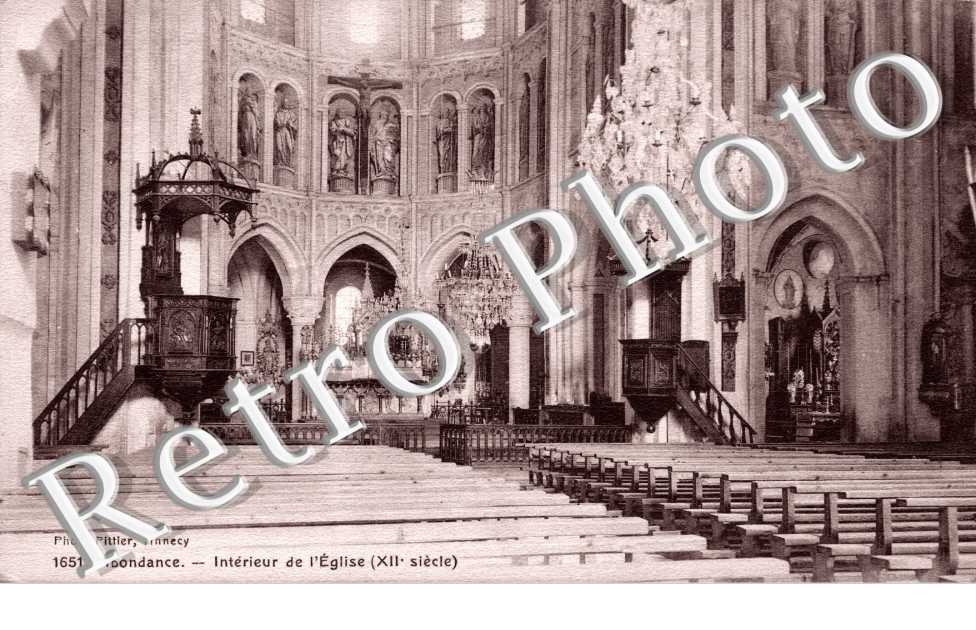 Interieur de l'Eglise