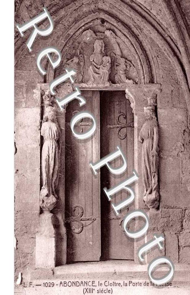Le Cloitre, la Porte de la Presse