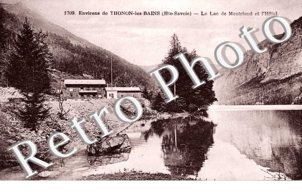 le lac de Montriond et l&#039;hotel