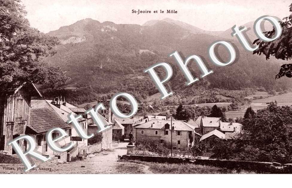 le village et le Mole