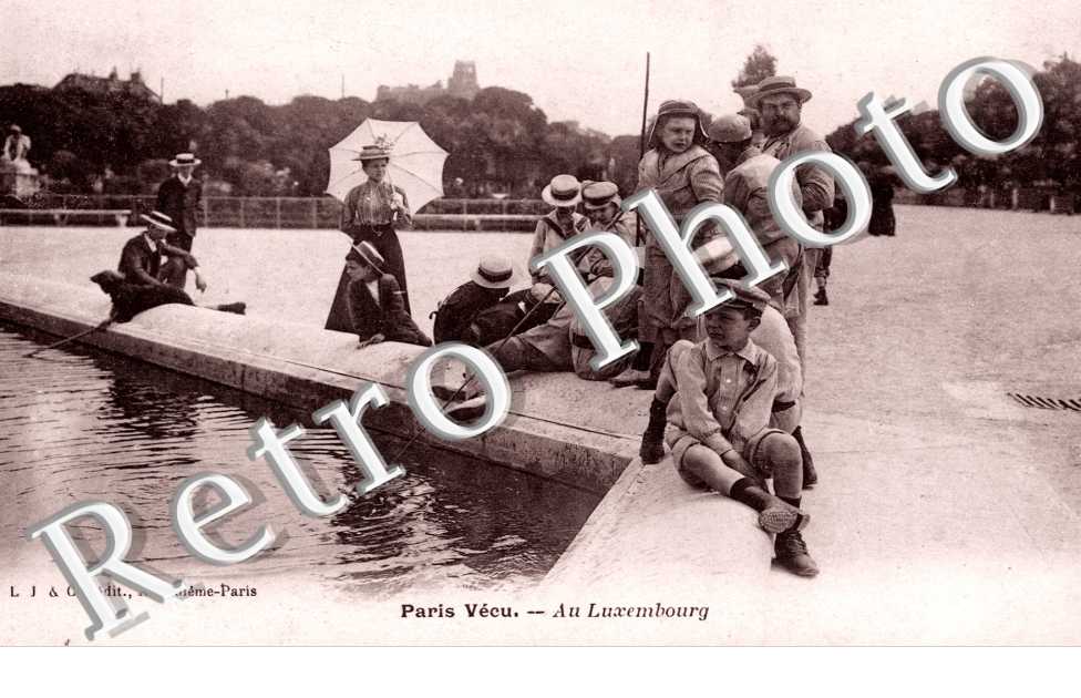 Au Luxembourg