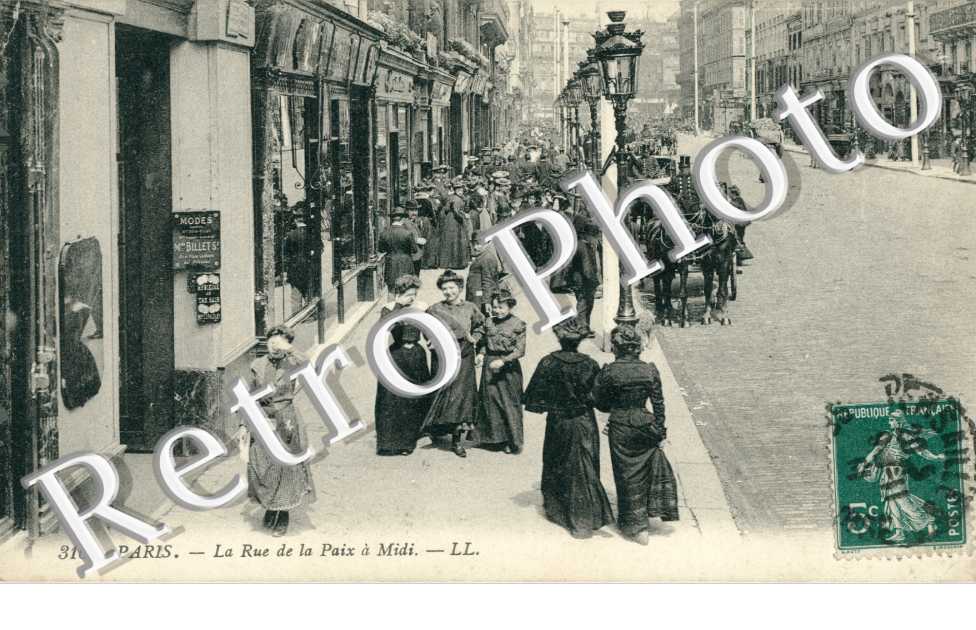 rue de la Paix a midi