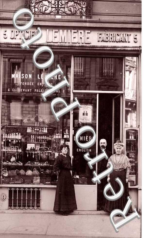 Opticien Lemiere  Devant Palais Royal -  5 avenue de l'Opera